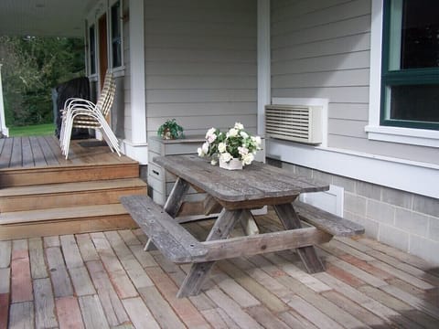 Downstairs picnic area/both Suites have their own private covered deck