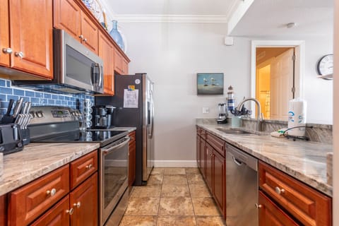 Fully Stocked Kitchen
