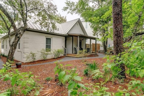 Welcome to Casa Blanca in Seagrove, Florida! Just minutes from Seaside.