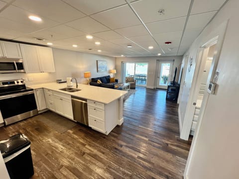 Kitchen & living room