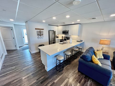 Kitchen & Living room