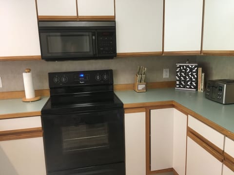 Brand new range installed June 2018 for all your cooking needs