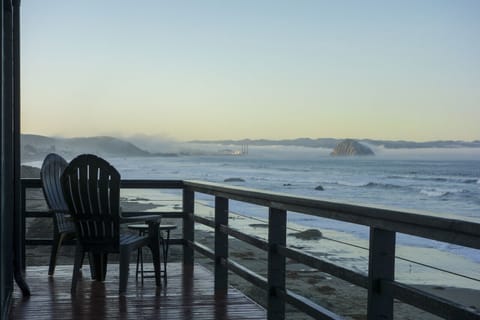 Your views of the coastline extends all the way from Morro Rock to Cayucos in the North