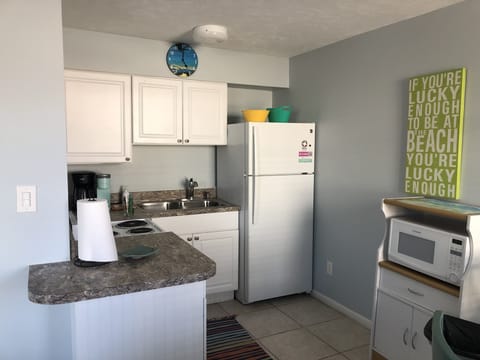 Kitchen fully equipped 