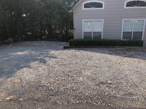 driveway and front for additional boat and vehicle parking.