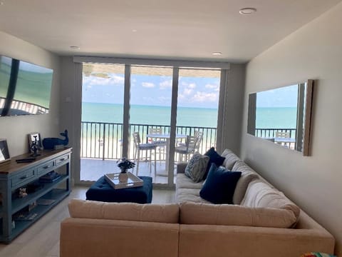 Gorgeous view from living area. Seats 4.
Must see to appreciate this new remodel