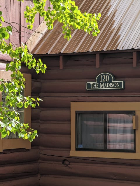 PXL 20231003 202931083