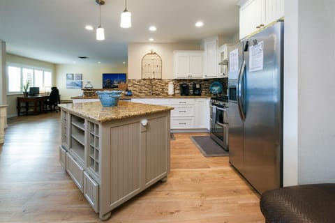 The flow of this home makes it the perfect spot to vacation