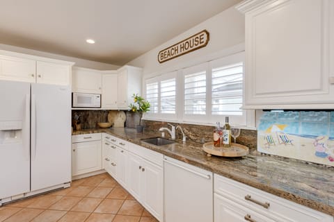 Kitchen of front house -  3 Bedroom