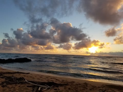 sunrise at Waipouli