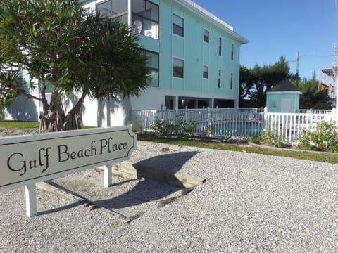 Gulf Drive Street Side 