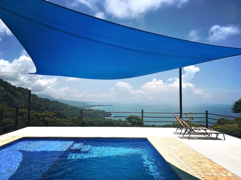 Two level swimming pool: lap pool and kid friendly play pool