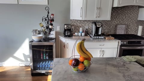 Fully stocked bar fridge and fresh fruit for all my guest