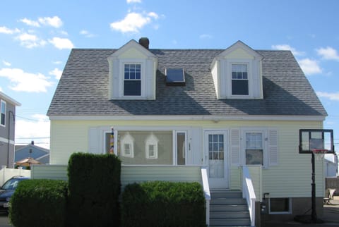 The cottage unit for rent is on the first floor only. 