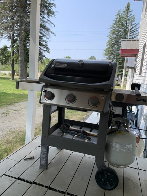 Back deck with grill.