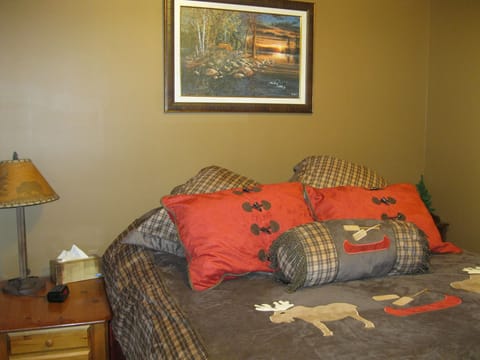 Main level Queen bed