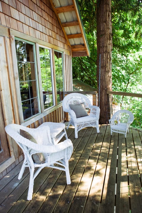 Upstairs deck sitting area.