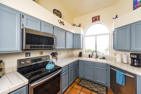 Electric cook top, spices and herbs, baking supplies and much, much more.