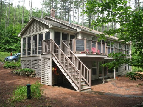 Rear of Pinewoods house facing lake.