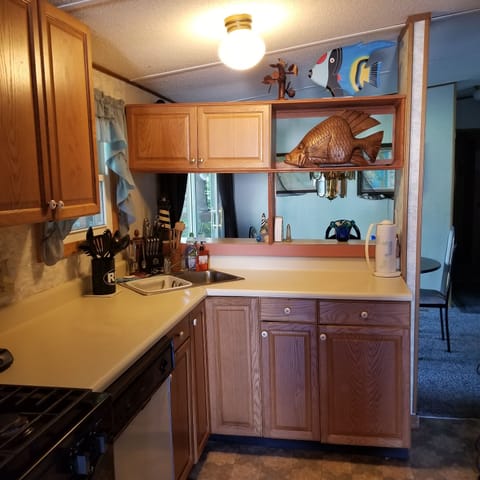 plates, utensils, cookware on site