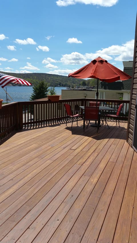 Birdseye view of Harvey's Lake