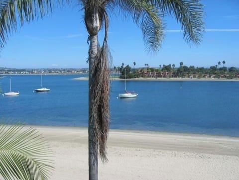 Gorgeous Waterviews! 