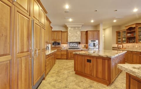Luxurious gourmet kitchen, fully stocked.