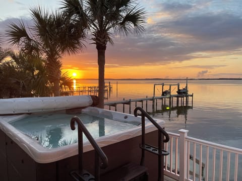 Simply amazing views in oversized hot tub or from the dock. Can’t beat sunset!