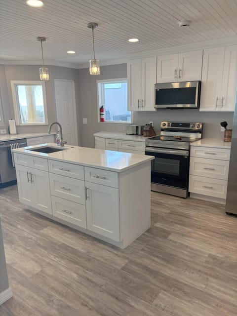 Kitchen with all you need to prepare and/or serve meals if you choose to eat in