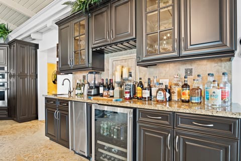 Wet bar