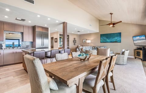 The Great Room: dining for 6, sleeper sofa and gorgeous kitchen.