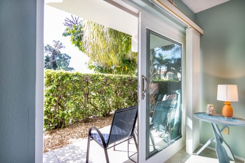 Outdoor private patio