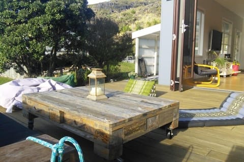 chill out on the deck