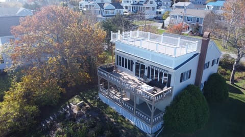 Brand new massive rooftop!  Best view of lighthouse in York!