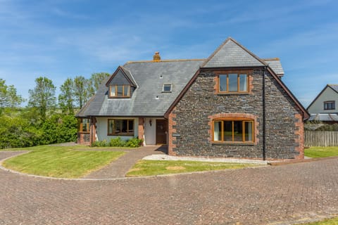 September Cottage, Roserrow.
