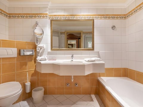 Double room comfort - Romantik Hotel Wastlwirt **** House in Carinthia, Austria