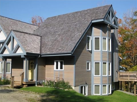 Outside picture of townhouse