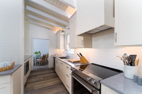 Spacious new kitchen!