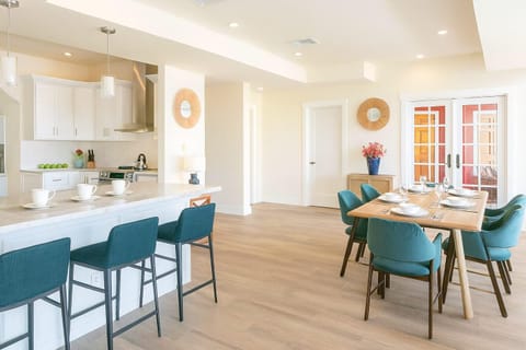 Dining &amp; Bar Top