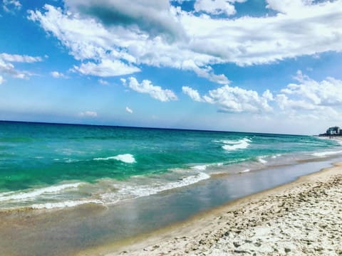 Relax in our Florida Home 2miles from Jupiter Beach!