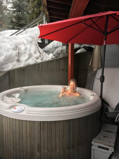 Hot tub off master bedroom suite