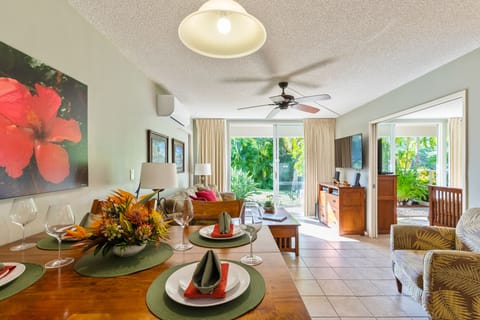 Welcome to Pam and Glyn's Maui Banyan Retreat.