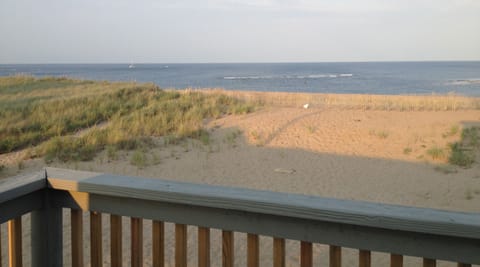 Marvelous views of the beach from the 2nd story deck.
