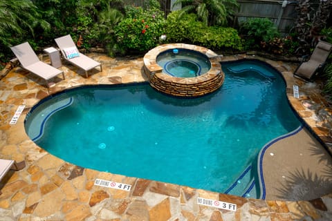 POOL AND HOT TUB