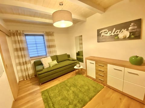 AlpenApartment Bramberg, Hannes Mayer - apartment/apartment, shower and bath, WC, 2 Apartment in Salzburgerland