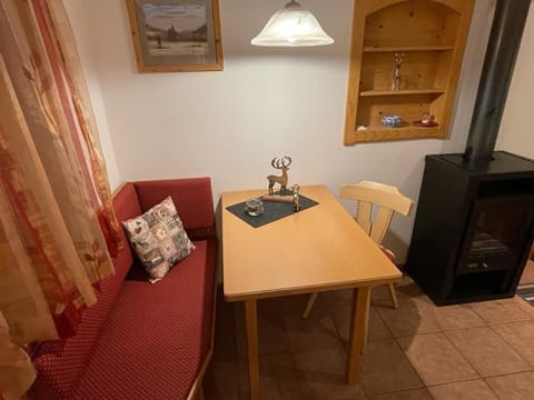 Apartment/living room/bedroom/shower, WC - Appartements und Ferienhaus Brandner Apartment in Salzburgerland