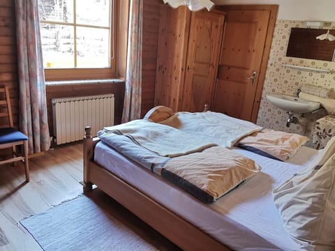 2nd apartment / 2 bedrooms / shower, WC - Zaunlehen Farm Stay in Salzburgerland
