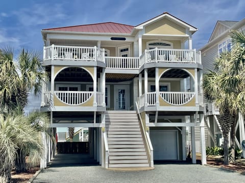 Exterior - Parking for 5 vehicles