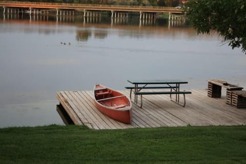 The River Cabin - Seven Miles of River to Explore!
The view is amazing everyday!
