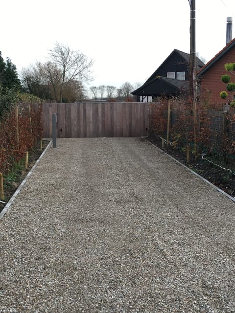 Private driveway into property